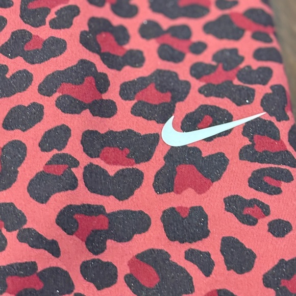 Nike Women's Dri-FIT One Animal Printed Leggings Sparkle Fabric Like New - Picture 3 of 7
